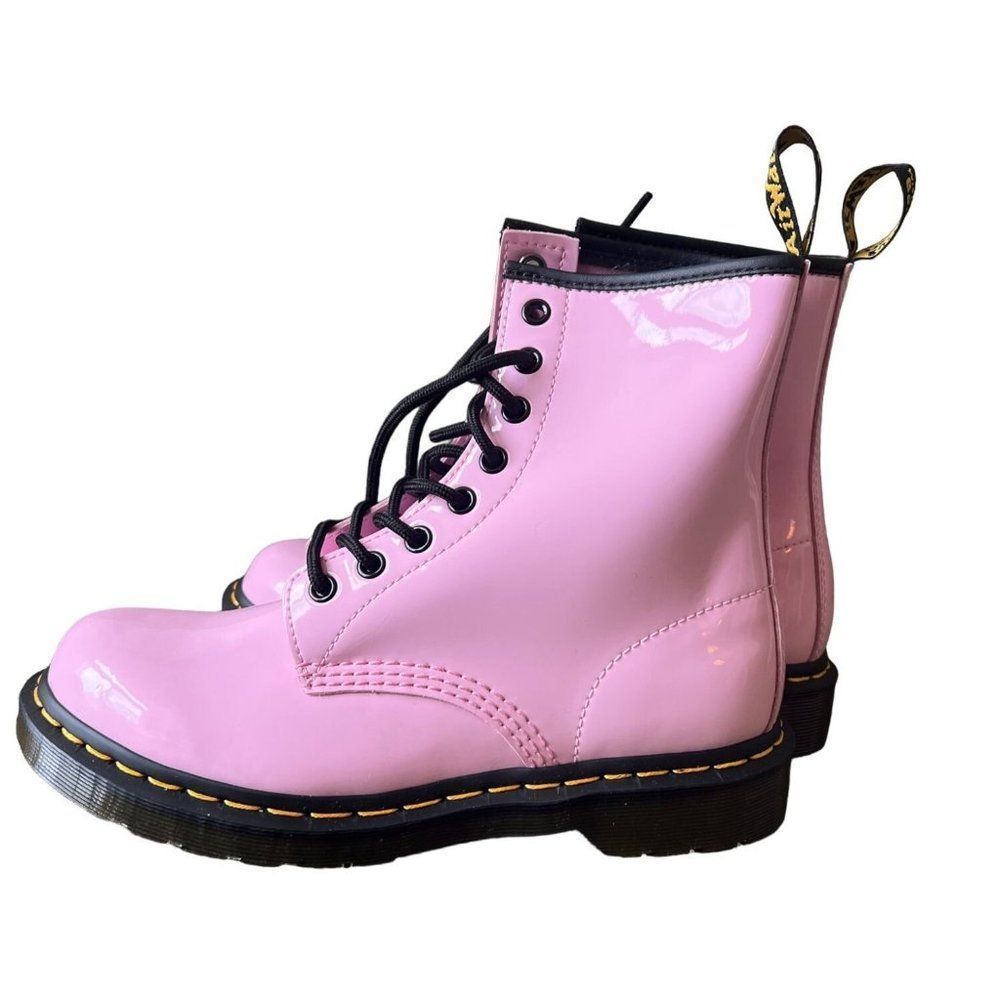 NEW Dr. Martens 1460 Pale Pink Patent Leather Lace Up Boots - Picture 9 of 13